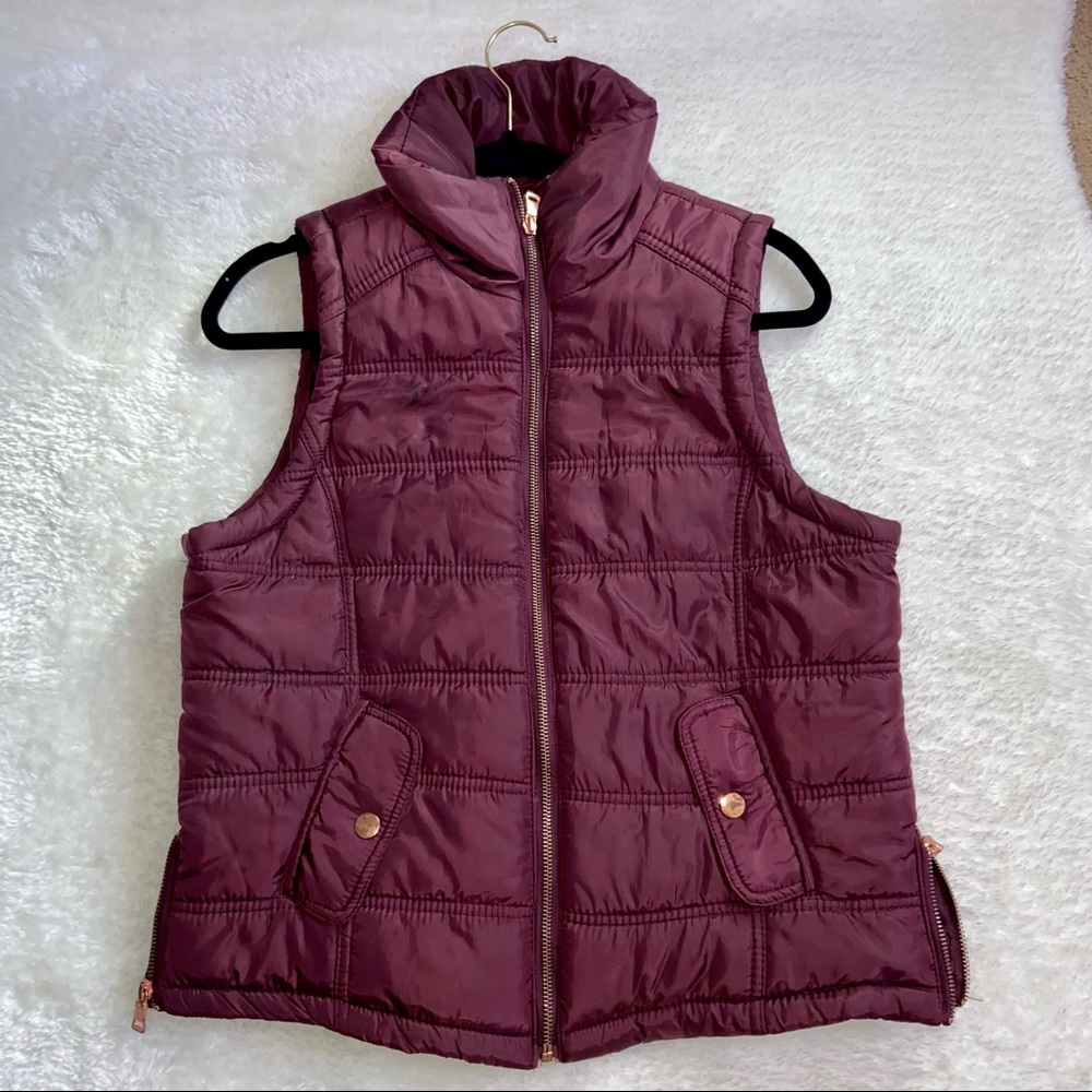 Charlotte Russe Puffer Vest Size M